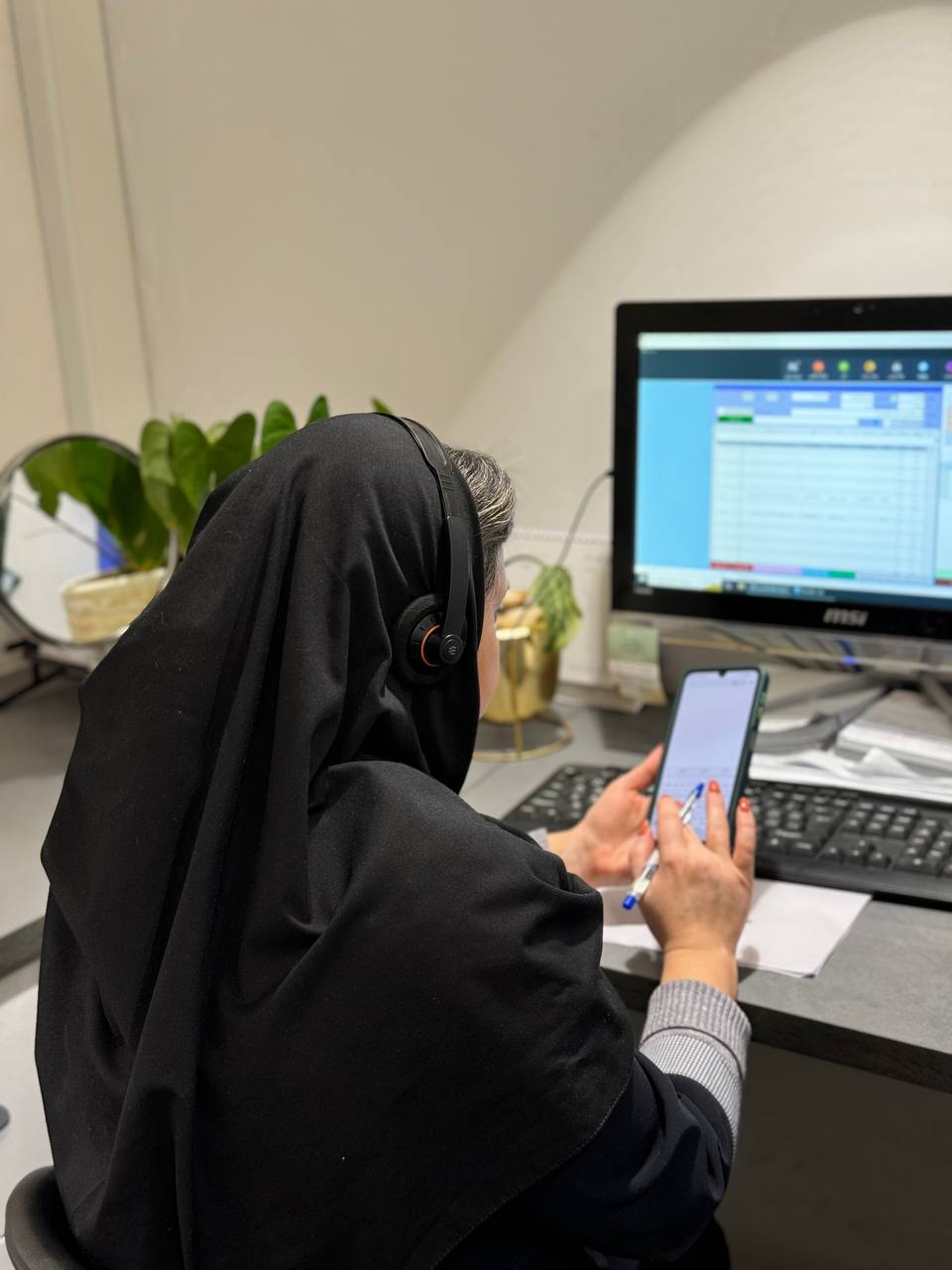 کارشناس پشتیبانی کلینیک کلینیک تخصصی پوست مو و لیزر شادی